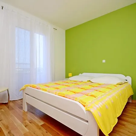 Tino Apartmán